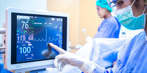 Critical Care Nursing